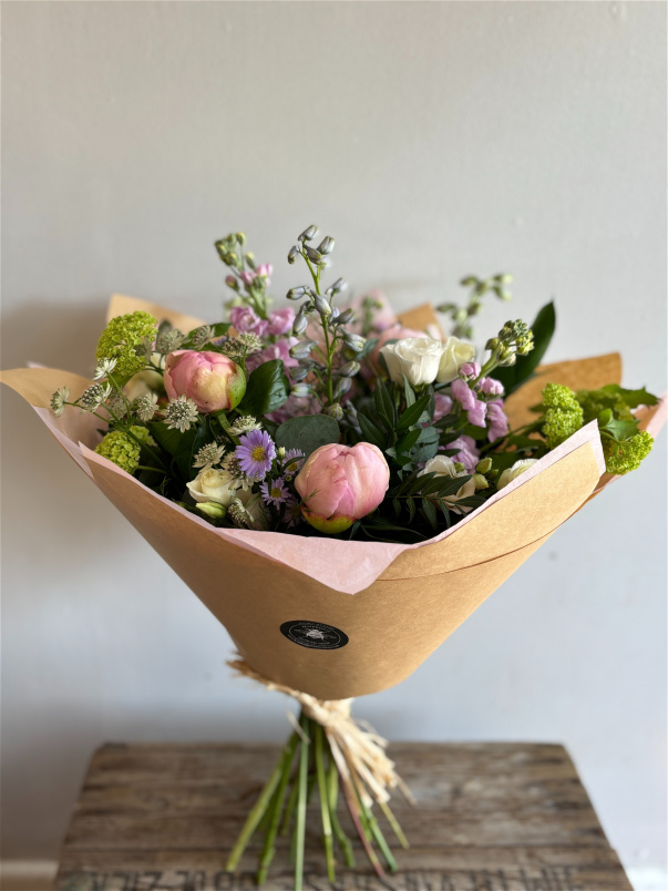 Handtied Bouquets | Seasonal Flowers | Lucinda