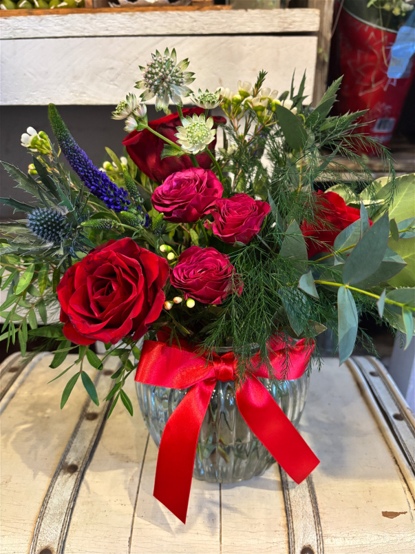 Valentine's Day | Romantic Ribbed Vase