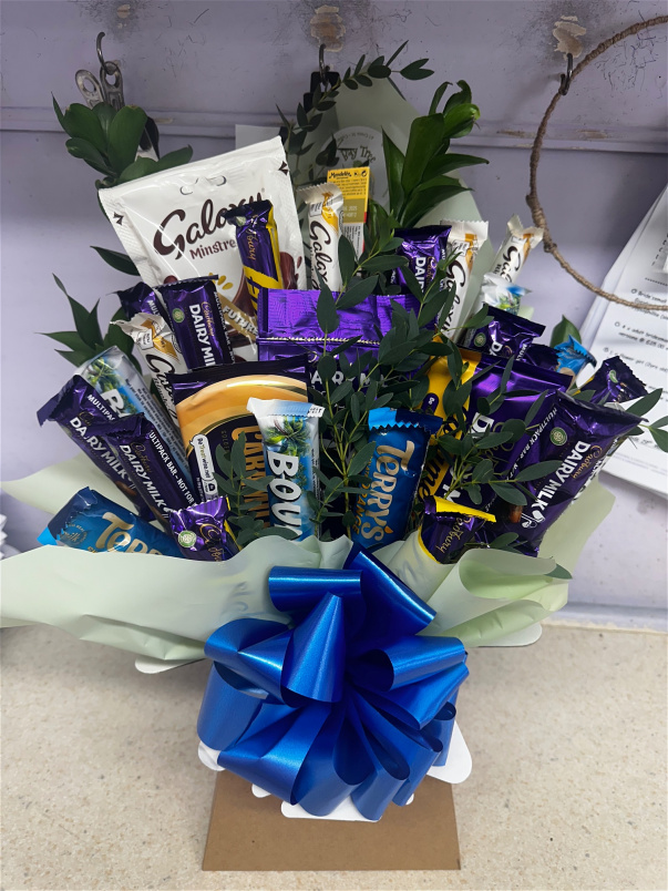Chocolate, Sweet and Crisp Bouquets | Mothers Day 2025 | Mixed Chocolate Bouquet and foliage