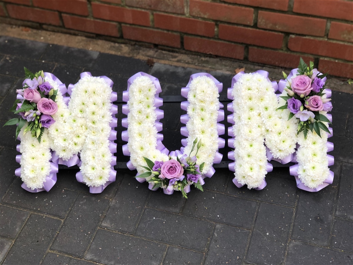 MUM Tribute - Funeral Flowers | Vanilla Blue Flowers