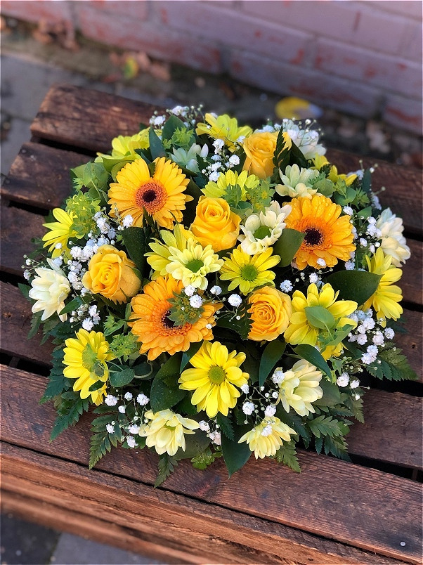 Funeral Flowers | Funeral Posy’s | Yellow Posy