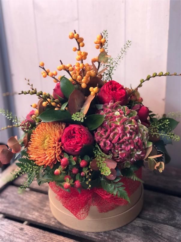 Gift Flowers | Hatbox Collection | Garnet Hat Box