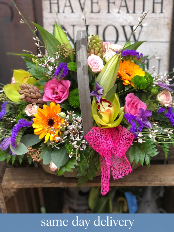 Florist Choice Flowers | Flowers Collections | Vanilla Blue’s Basket