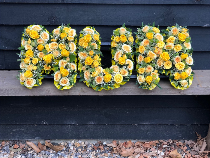 Funeral Flowers | Funeral Letters | Mum Rose Letters