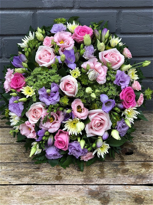 Funeral Flowers | Funeral Posy’s | Pastel Posy Pad
