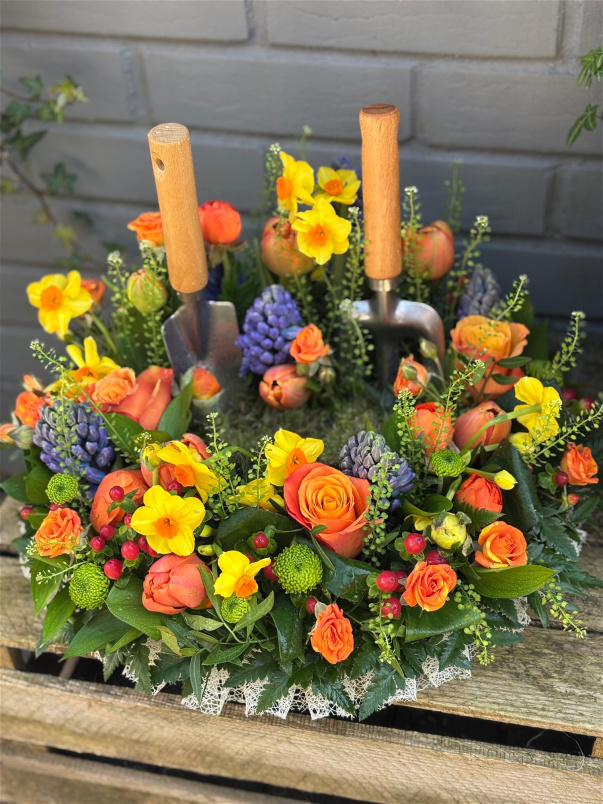 Funeral Flowers | Funeral Posy’s | Personal Tributes | Gardner’s Posy