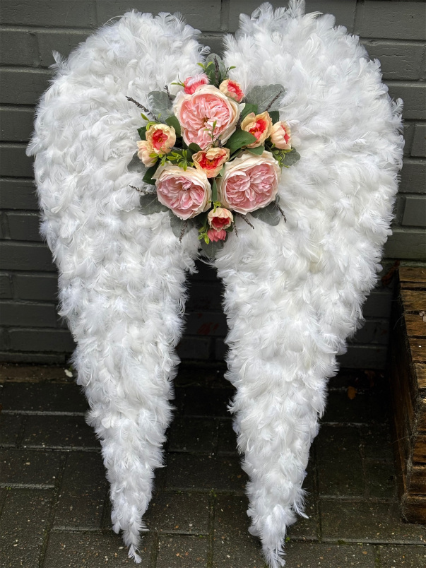 Funeral Flowers | Personal Tributes | Religious Tributes | Angel Wings
