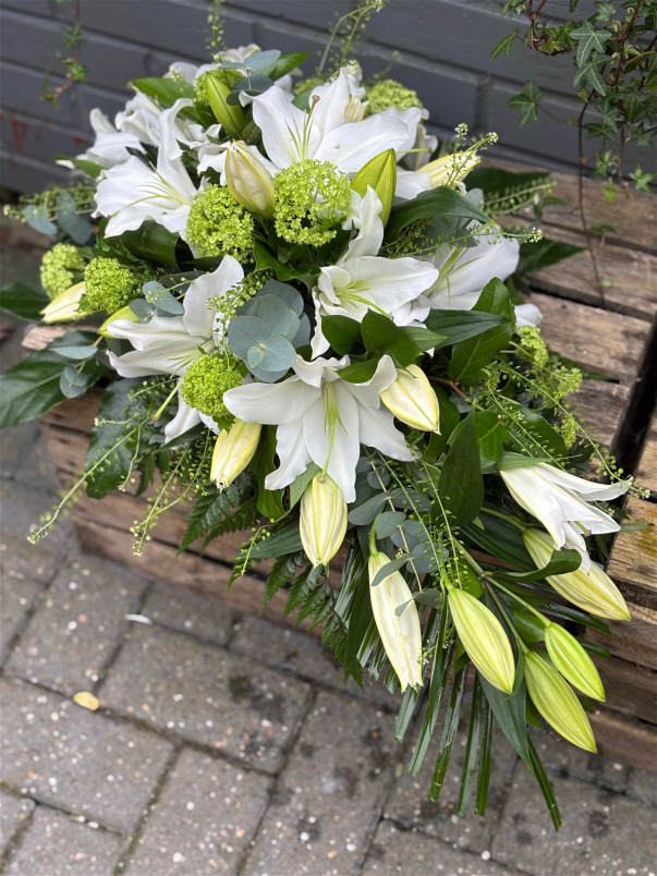 Funeral Flowers | Teardrop Sprays | Lily Teardrop Spray