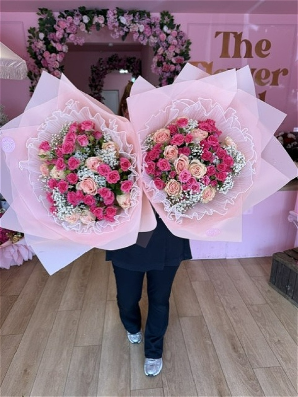 Bouquets | Roses | Pretty In Pinks