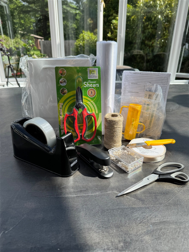 Flower Girl Academy Training | Floristry tool kit