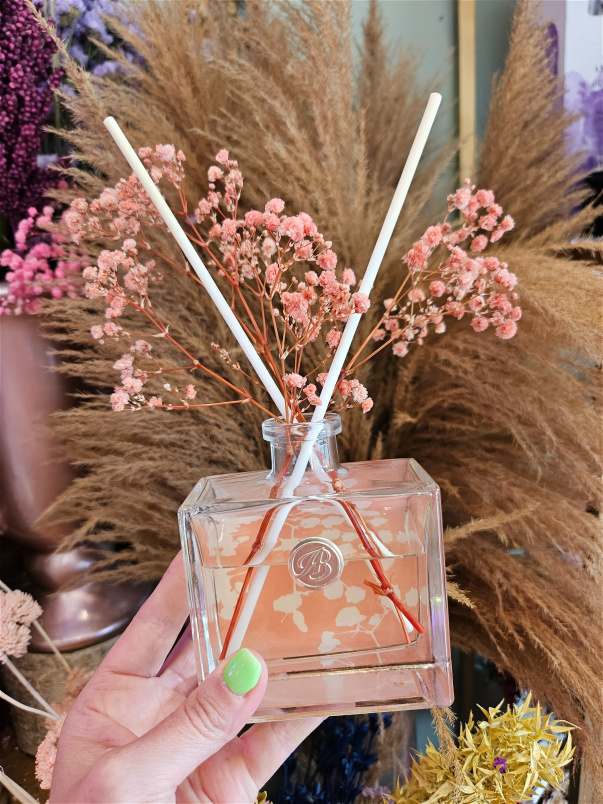 Gifts | Upsell gifts | Floral Diffuser