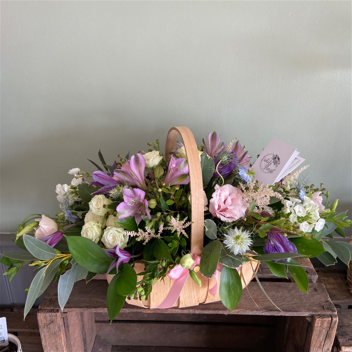 Bouquets & Arrangements | Garden Basket Arrangement