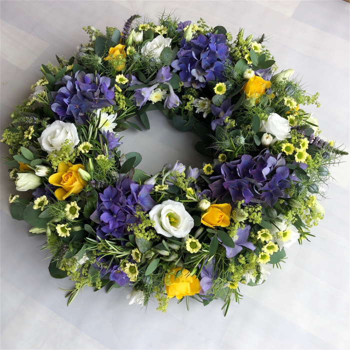 Sympathy & Funeral Tributes | Loose Wreath