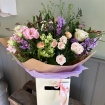 Bouquets & Arrangements | Meadow tied bouquet