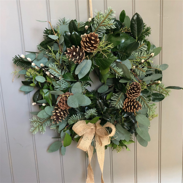 Christmas Arrangements & Wreaths | Natural Festive Wreath