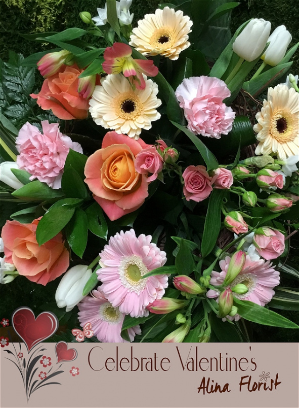 Valentine Flowers - Hand Tied Bouquet | Valentine Florist Choice Bouquet