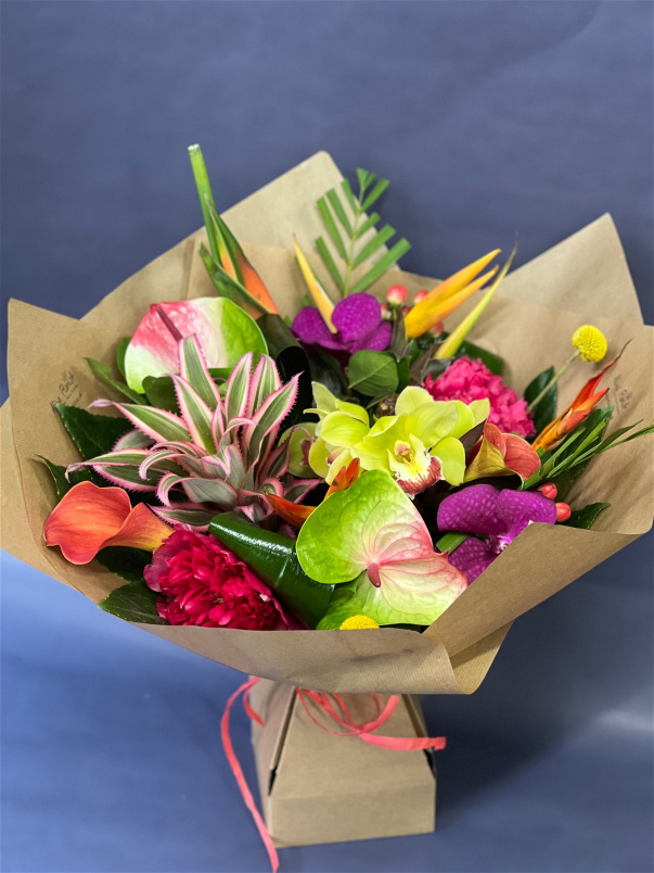 Bouquets | Valentine Flowers - Hand Tied Bouquet | Tropical selection Hand Tied Bouquet