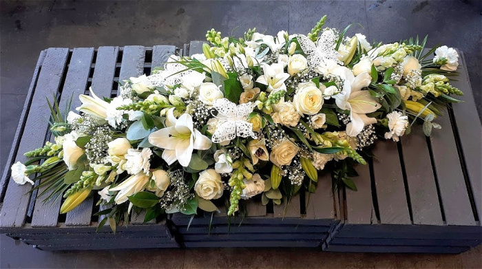 Sympathy | Classic Coffin Spray