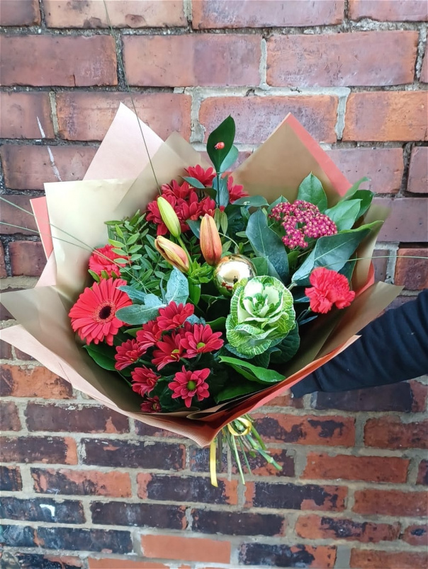 Christmas | Festive Gift Wrapped Bouquet
