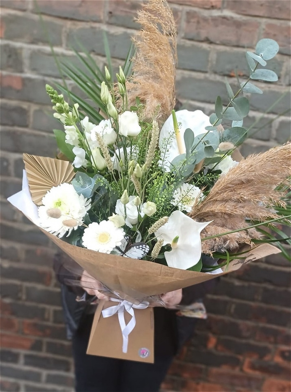 Bouquets | Wild and Dried Hand-Tied Bouquet