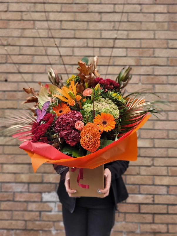 Autumn & Halloween | Bouquets | Autumn Shades Hand-Tied Bouquet