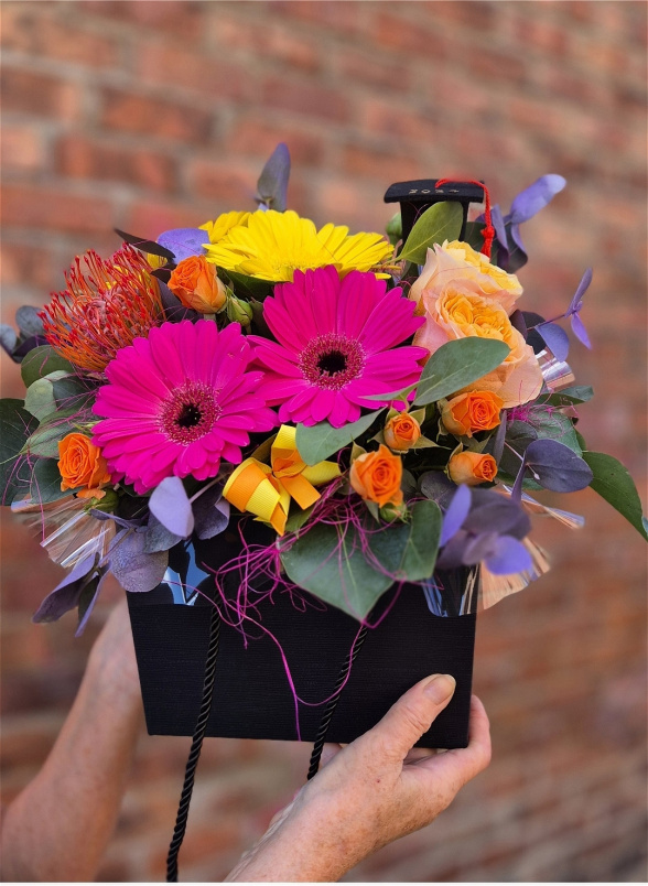 Graduation Flowers | Graduation Vibrant Bag