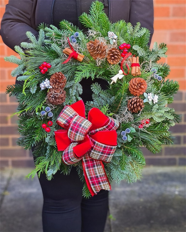 Christmas | Door Wreaths | Florists Choice Bespoke ~ Fresh Wreath