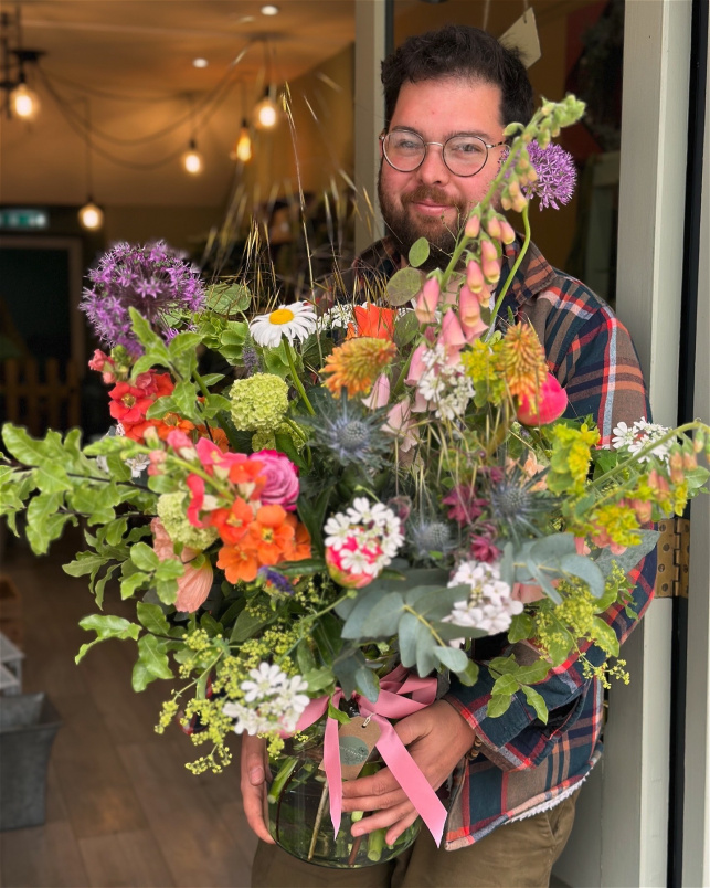 Autumn Collection | Dydd Santes Dwynwen  | Mothering Sunday | Mother’s Day  | St. Valentine's Day  | St. Valentine’s Day 2025 | Showstopper Vase