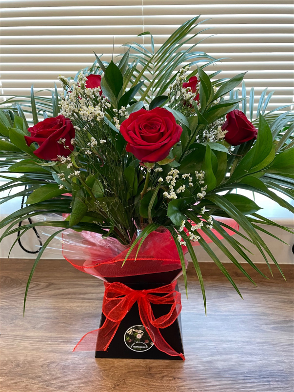 Bouquets | Ruby Luxury Red Roses