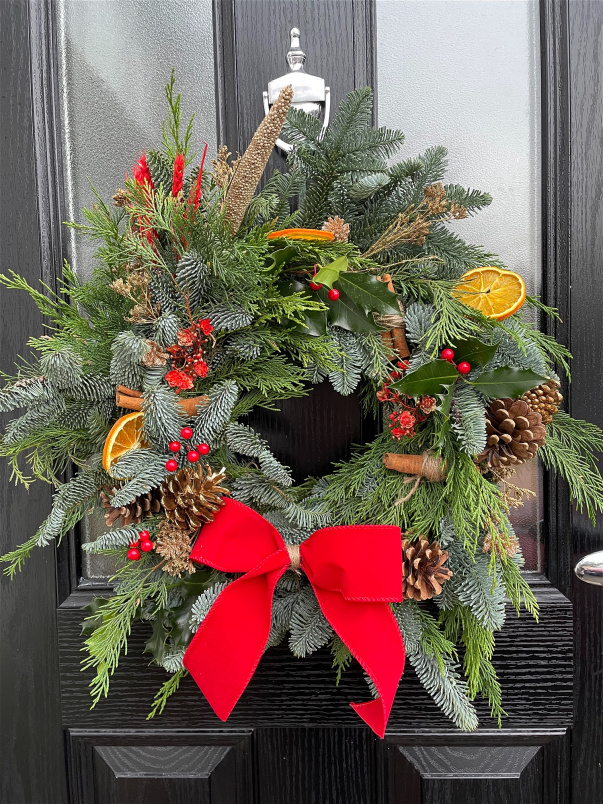 Christmas | Traditional Christmas Wreath