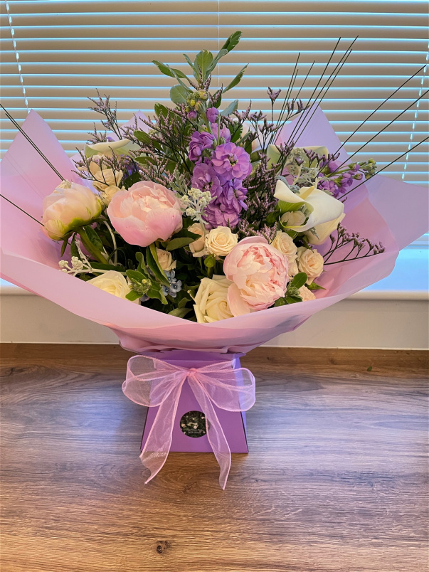 Bouquets | Peony Bouquet