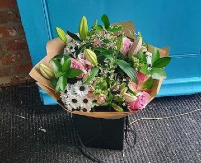 Bouquets | Rose and Lily Bouquet