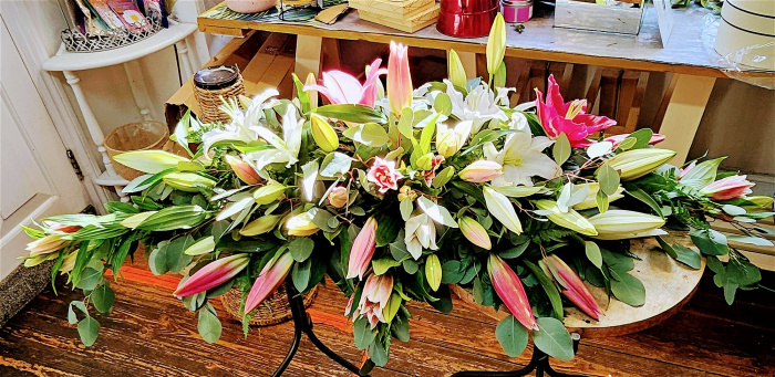 Funeral Flowers | Lily Coffin Spray