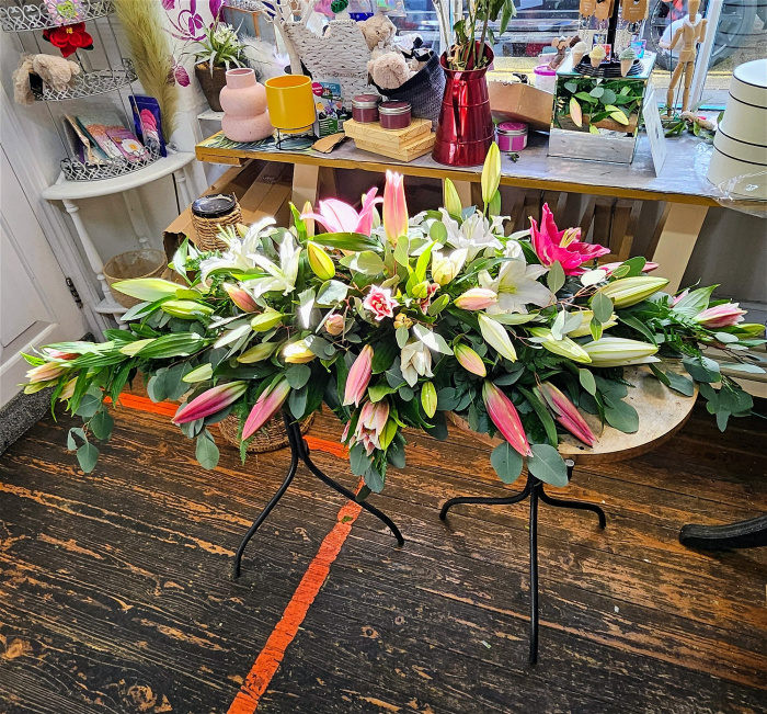 Funeral Flowers | Lily Coffin Spray