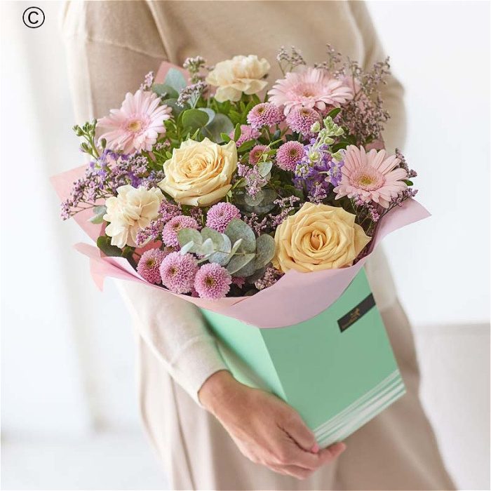 Small Bouquets | Aldridge - Petite Pastel Gift Box