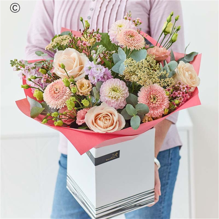 The Bouquet Collection | The Four Oaks - Stylish Hand-tied