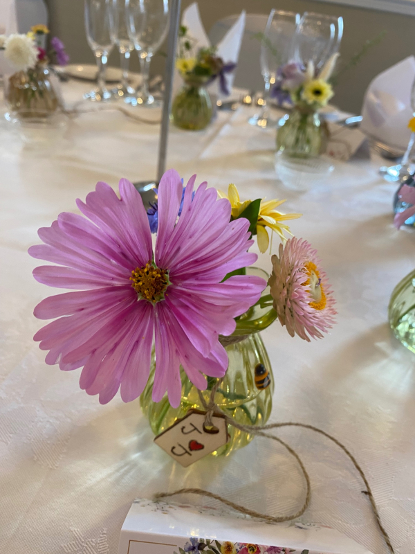 Solent Stems | Gosport | Flowers grown for your wedding in Hampshire