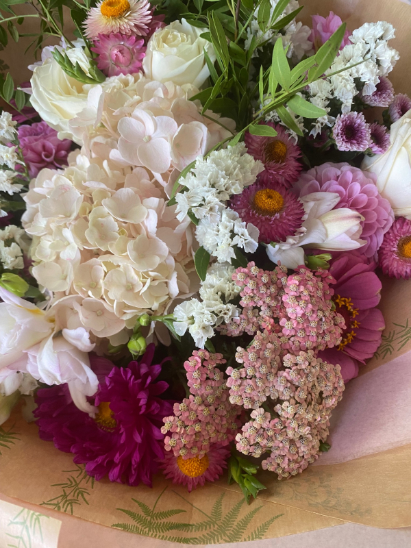 Solent Stems | Gosport | Flowers grown for your wedding in Hampshire