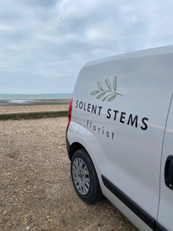 Solent Stems | Gosport | Solent Stems Gosport Florist | Gosport flower delivery by Solent Stems Florist |