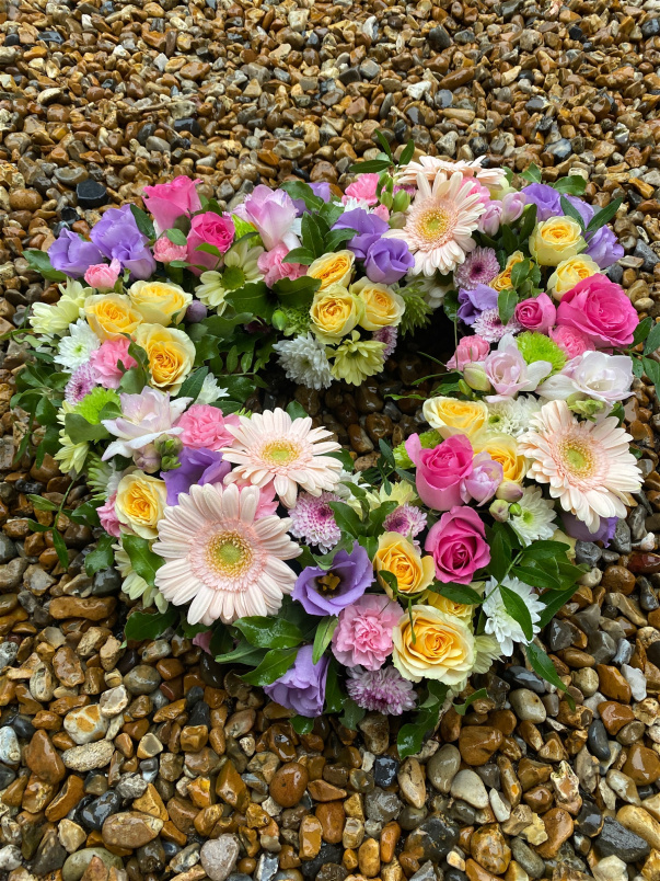 Funeral Flowers | Funeral tribute - Heart - open