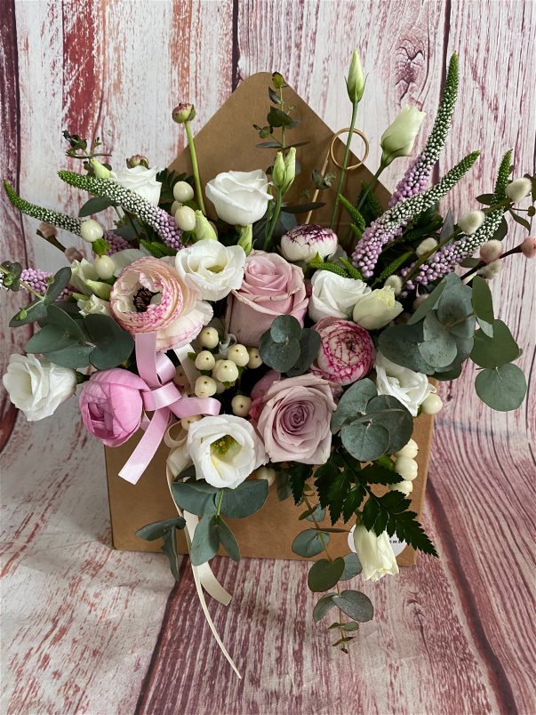 Arrangements | Scent from the Solent - Envelope of Blooms