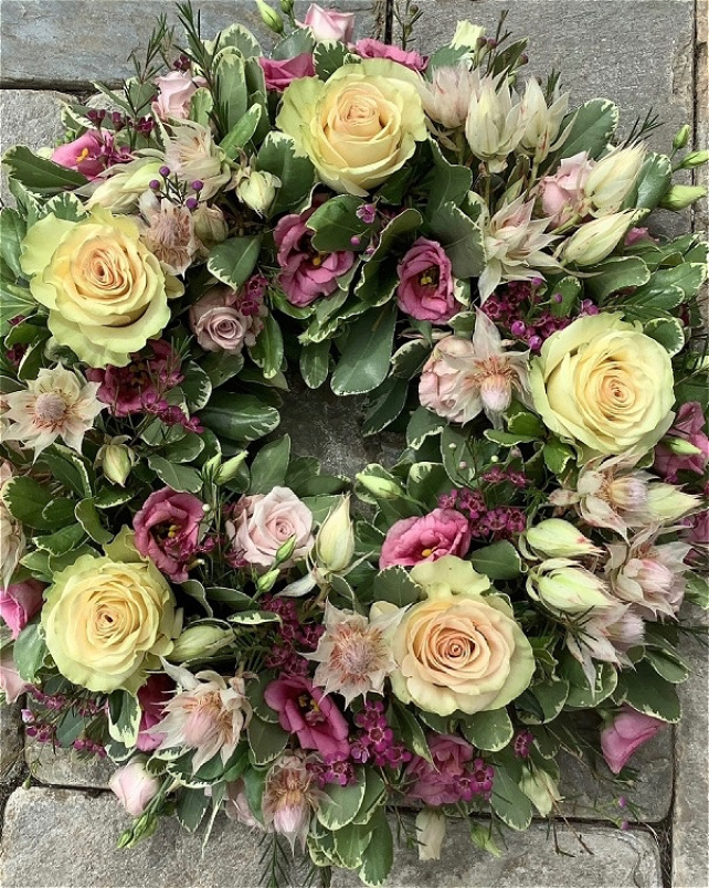Funeral Flowers | Funeral Tribute - Open Wreath