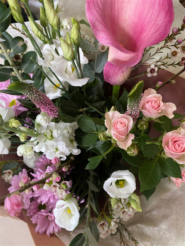 Valentines Day | It must be love, love love - Valentines Bouquet