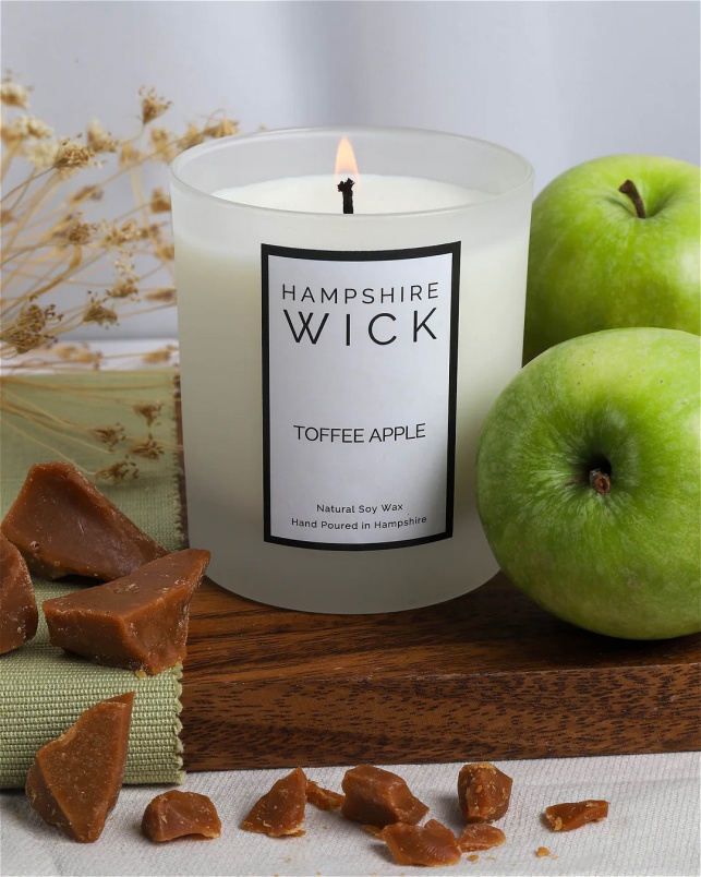 Candles | Gifts | Mother's Day | Upsell gifts | Luxury Candle Jar - Toffee Apple