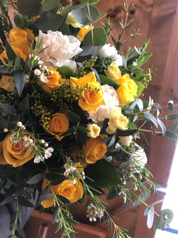Wedding flowers | Yellow sunshine