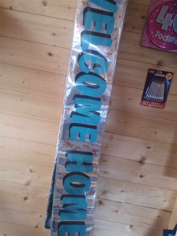balloons and birtbday bits and bobs | Welcome home banner