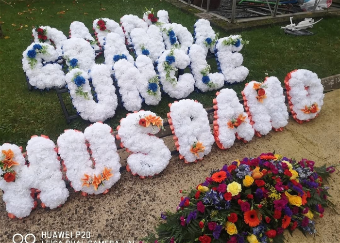 Artifical tribute letters | Artificial tribute letters