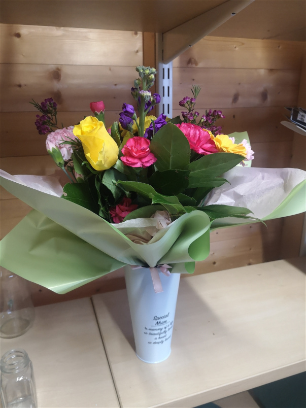 Todays specials | Mini grave vase bouquet
