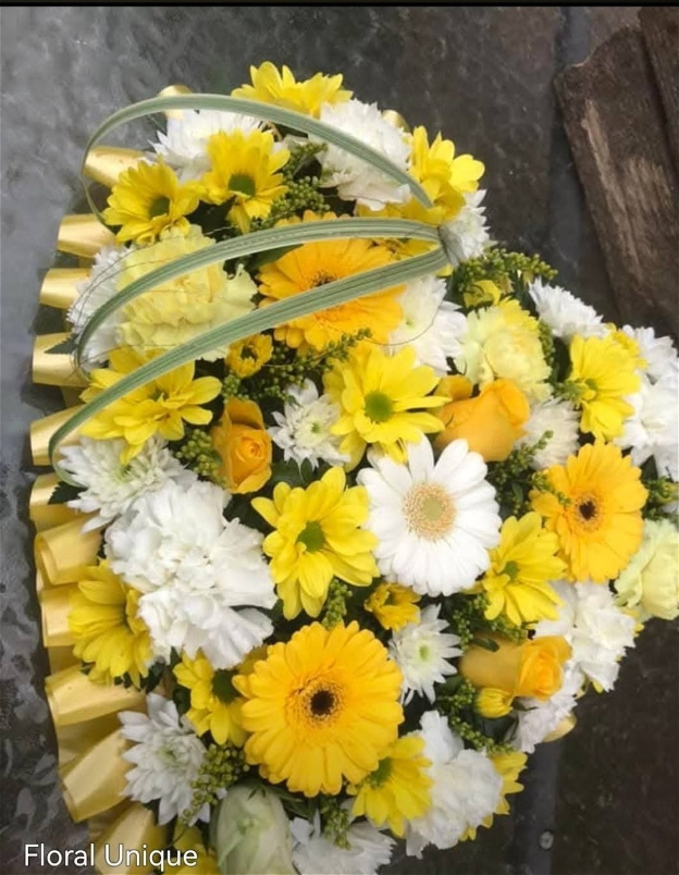 Funeral tribute hearts | Closed sunshine