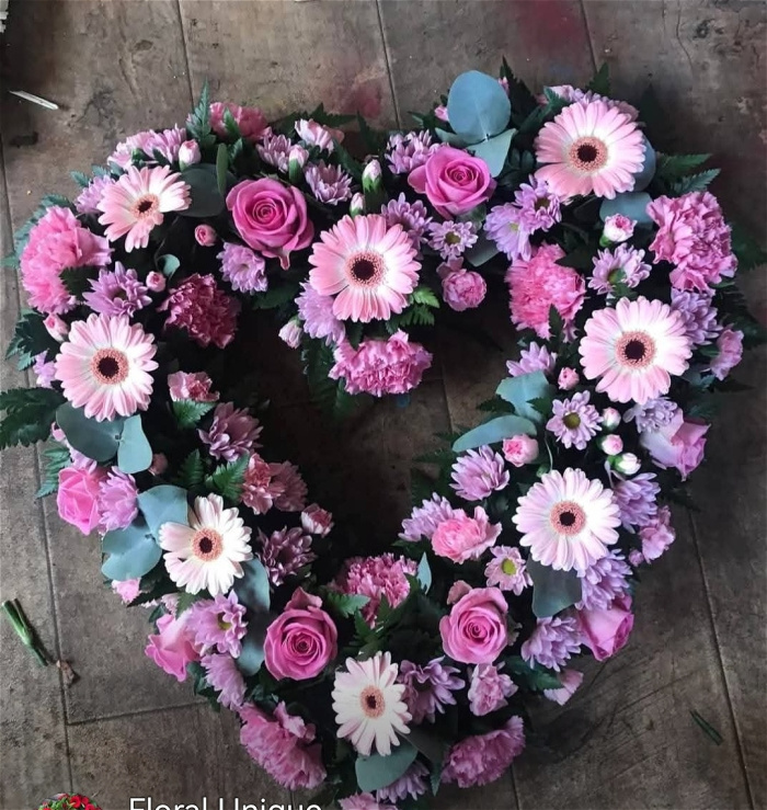 Funeral tribute hearts | Open splash of pink